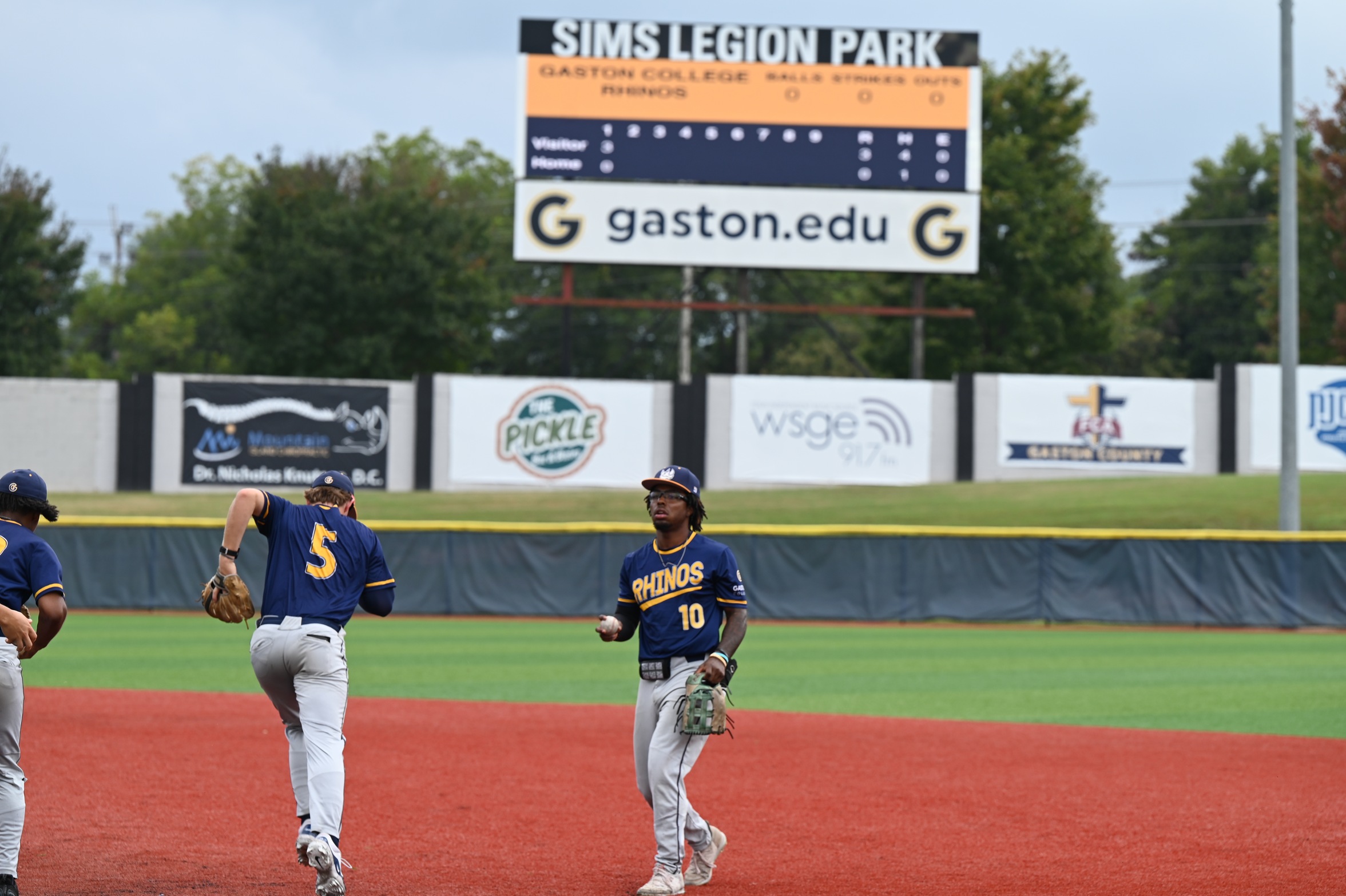 Justin Smith (10), shown during a recent fall exhibition game, is one of the returnees from last year's record-setting Gaston College baseball team.